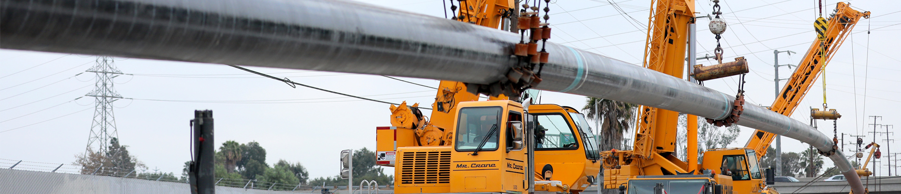 Tractor lifting pipeline